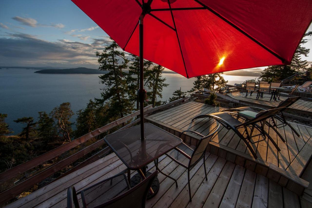 Shangri-La Oceanfront Vacation Home Bedwell Harbour Exterior foto